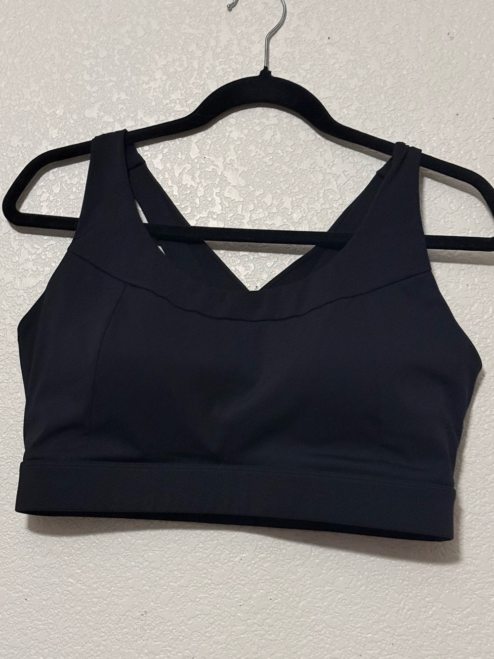 Running girl Women's Black V-Neck Bralette Crop Top